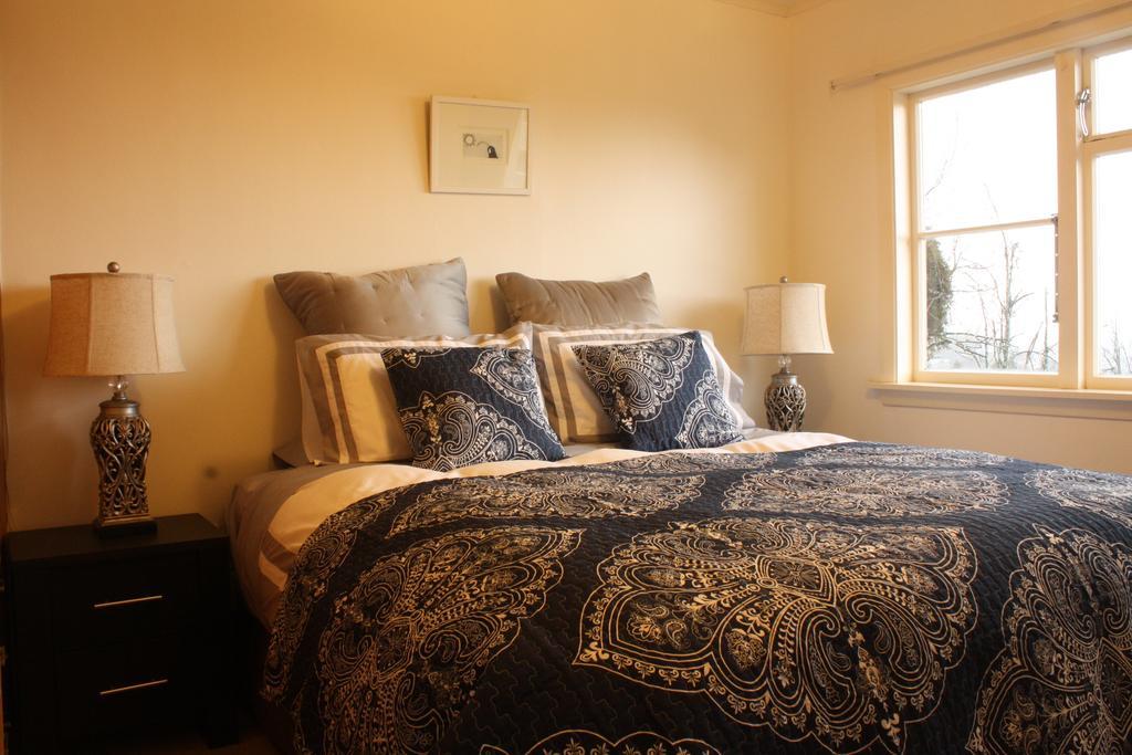 Tahuna Hills Guesthouse Нелсън Екстериор снимка