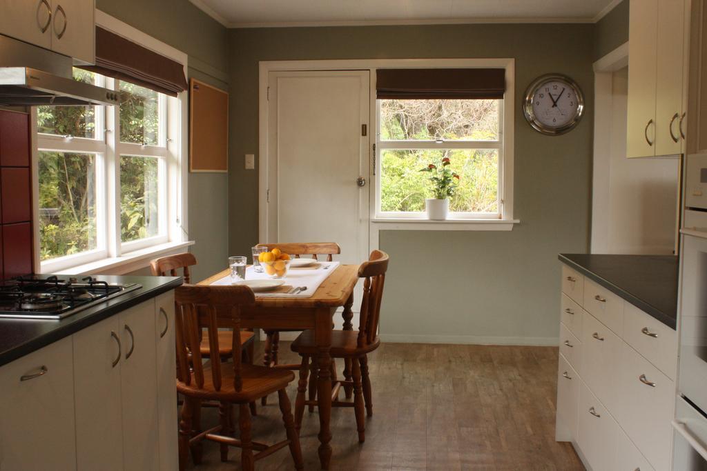 Tahuna Hills Guesthouse Нелсън Екстериор снимка
